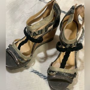 Snakeskin wedges